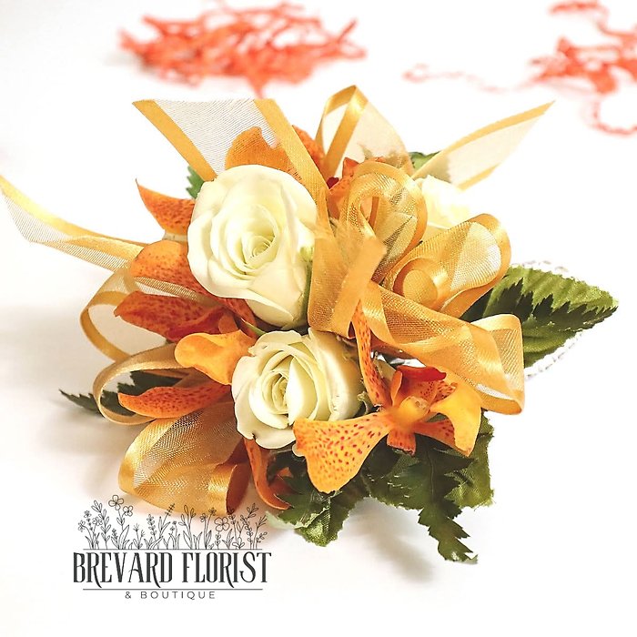 Corsage 1