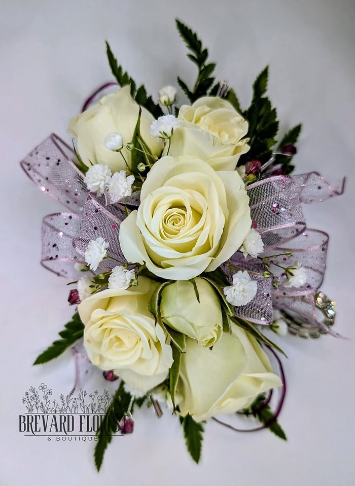 Corsage 3