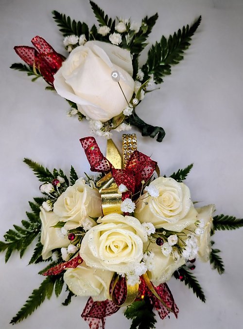 Corsage & Boutonniere Set