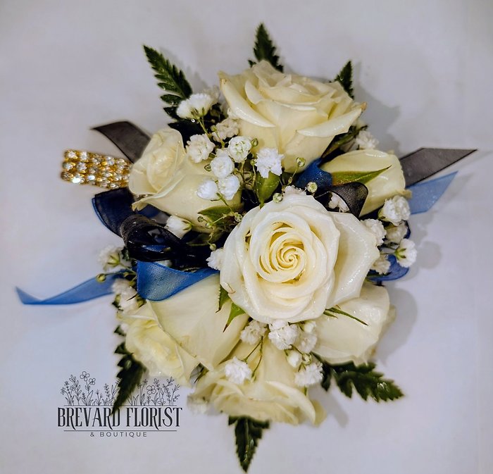 Corsage 7